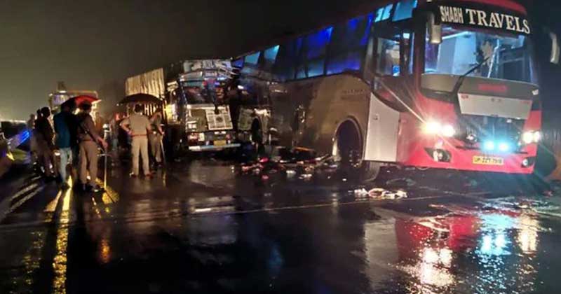 ഉത്തർപ്രദേശില്‍ നടപ്പാതയില്‍ ഉറങ്ങിക്കിടന്നവര്‍ക്ക് മുകളിലേക്ക് വാഹനം പാഞ്ഞുകയറി 18 മരണം
