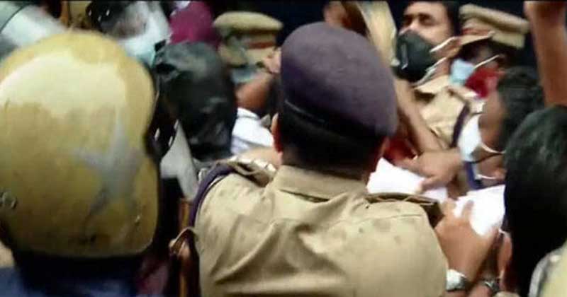 കടകള്‍ തുറക്കണം ; കോഴിക്കോട് മിഠായിത്തെരുവിൽ വ്യാപാരികളുടെ പ്രതിഷേധം