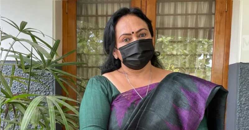നിയമസഭാ കയ്യാങ്കളിയില്‍ സർക്കാരിനെ പിന്തുണച്ചില്ല ; വനിതയെന്ന പരിഗണന പോലും തരാതെ ഒറ്റപ്പെടുത്തി : സുപ്രീകോടതി തീരുമാനത്തില്‍ സന്തോഷമെന്ന് അഡ്വ. ബീന സതീഷ്