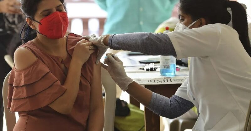 കോളേജ് വിദ്യാർഥികൾക്ക് വാക്സിനേഷന് മുൻഗണന ; ഉത്തരവ് പുറത്തിറങ്ങി
