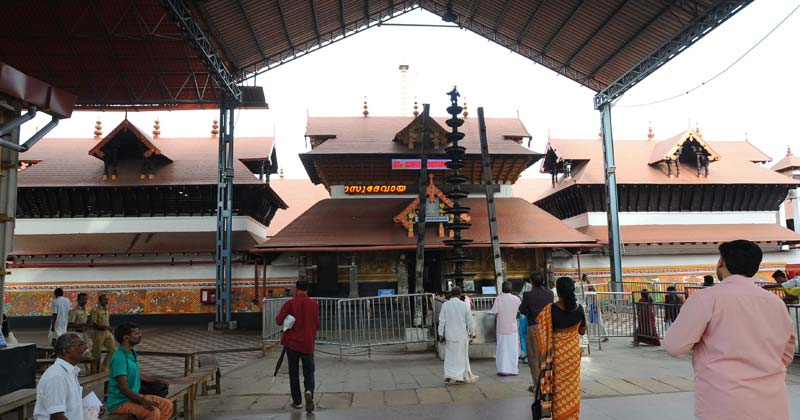 മാസവരുമാനത്തില്‍ റെക്കോര്‍ഡ് നേട്ടവുമായി ഗുരുവായൂര്‍ ക്ഷേത്രം; ഈ മാസം ഇതുവരെയുള്ള ഭണ്ഡാര വരവ് 5.80 കോടി രൂപ കടന്നു