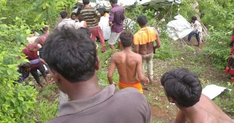 മഹാരാഷ്ട്രയില്‍ ഹെലികോപ്ടർ അപകടത്തില്‍ പൈലറ്റ് മരിച്ചു ; സഹപൈലറ്റിന് ഗുരുതര പരിക്ക്