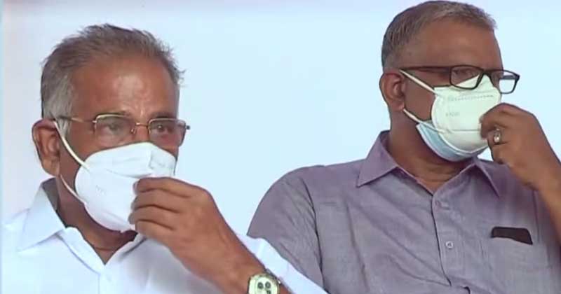 വനം മന്ത്രിയും വനംകൊള്ളയിലെ  ആരോപണ വിധേയനും ഒരേ വേദിയില്‍