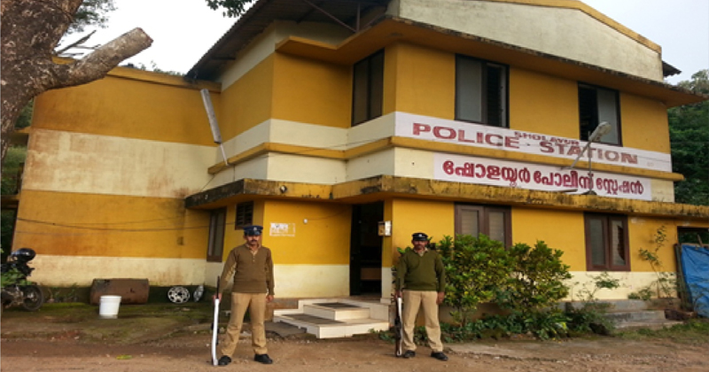 അട്ടപ്പാടിയിൽ പൊലീസ് അതിക്രമം : ഊരുമൂപ്പന്‍റെ ചെറുമകന്‍റെ കരണത്തടിച്ചു