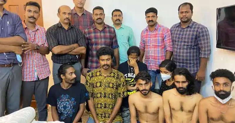 കൊച്ചി ലഹരിമരുന്ന് കേസ് : എക്സൈസ് ഇൻസ്പെക്ടർക്ക് സസ്പെന്‍ഷന്‍ ; സിഐ അടക്കം നാല് പേർക്ക് സ്ഥലംമാറ്റം