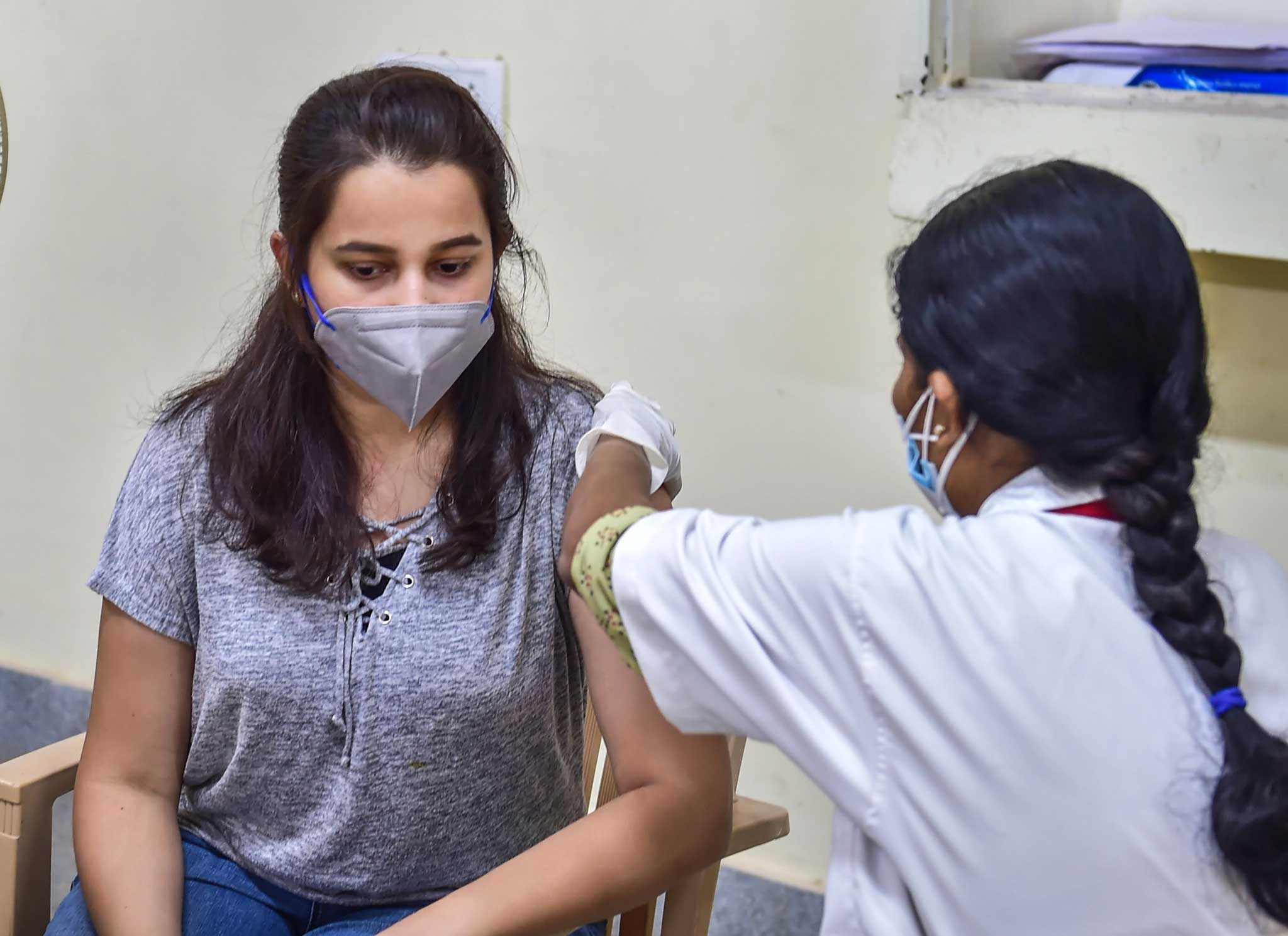 സംസ്ഥാനത്ത് 19,682 പേർക്ക് കൂടി കൊവിഡ്, 152 മരണം; ടെസ്റ്റ് പോസിറ്റിവിറ്റി നിരക്ക് 16.14