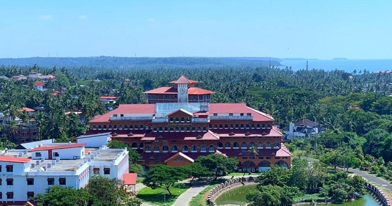 മുഖ്യമന്ത്രിയുടെ പ്രൈവറ്റ് സെക്രട്ടറിയുടെ ഭാര്യയ്ക്ക് ഒന്നാം റാങ്ക്; പ്രതീക്ഷിച്ചതുതന്നെയെന്ന് സെനറ്റംഗം