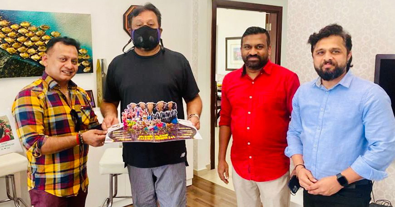 'ഈ തൃശൂര്‍ ഞാനിങ്ങെടുക്കുവാ' :  സുരേഷ് ഗോപി ദുബായിലെ ​'​തൃശൂര്‍ പൂരം​'​ ബ്രോഷര്‍ ഏറ്റുവാങ്ങി​ ;​ ആഘോഷം ഡിസംബര്‍ ​ ​17 ന്