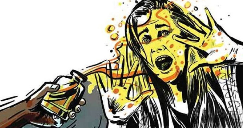 പ്രേമം നിരസിച്ചതിന്  ആസിഡ് ആക്രമണം  ; മൂന്ന് കുട്ടികളുടെ അമ്മയ്ക്ക് ദാരുണാന്ത്യം