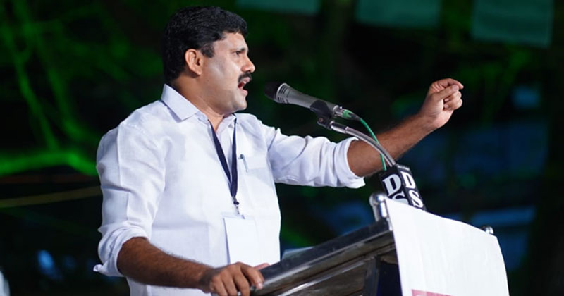 കുടി ഒഴിപ്പിക്കപ്പെടുന്ന പതിനായിരങ്ങള്‍ക്ക് വേണ്ടിയാണീ സമരം, മരിക്കേണ്ടിവന്നാലും ഒരിഞ്ച് പിന്നോട്ടില്ല : റിജില്‍ മാക്കുറ്റി