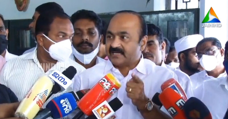 ഗവർണർ പിണറായിയുടെ വിനീതവിധേയന്‍; സർക്കാരിന്‍റെ തെറ്റായ നയങ്ങള്‍ക്ക് കൂട്ടുനില്‍ക്കുന്നു: രൂക്ഷവിമർശനവുമായി പ്രതിപക്ഷ നേതാവ്