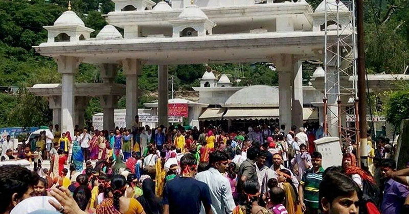 കശ്മീരിലെ വൈഷ്‌ണോദേവി ക്ഷേത്രത്തിൽ തിക്കിലും തിരക്കിലും പെട്ട് 12 മരണം ; നിരവധി പേർക്ക് പരിക്ക്