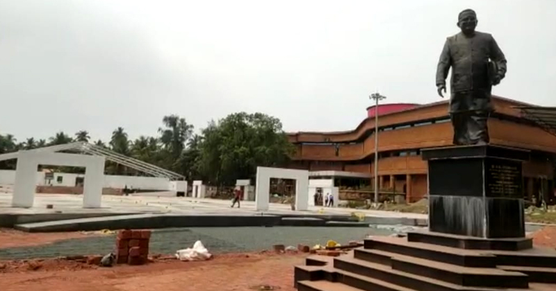 നിയമം ലംഘിച്ച് സിപിഎം പാർട്ടി കോണ്‍ഗ്രസ് വേദി നിർമാണം; വീണ്ടും നോട്ടീസ് നല്‍കി കണ്ണൂർ കന്‍റോണ്‍മെന്‍റ് ബോർഡ്