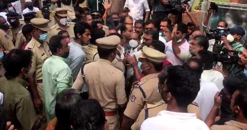 സില്‍വർലൈന്‍ കല്ലിടല്‍: കോഴിക്കോടും എറണാകുളത്തും പ്രതിഷേധം; വന്‍ പോലീസ് സന്നാഹം