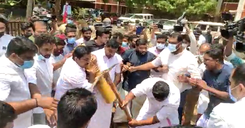 കെ റെയിലിനെതിരെ കണ്ണൂരില്‍ യൂത്ത് കോണ്‍ഗ്രസ് പ്രതിഷേധം; കളക്ട്രേറ്റ് വളപ്പില്‍ കല്ലിട്ട് പ്രവർത്തകർ