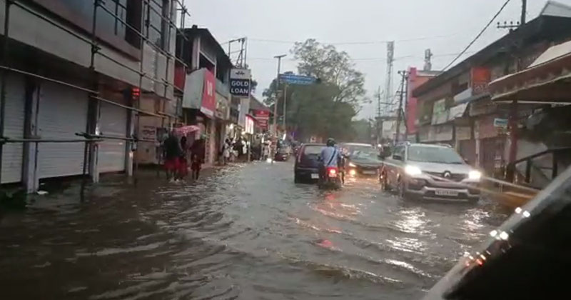 വേനല്‍മഴയിലും കാറ്റിലും പത്തനംതിട്ട ജില്ലയില്‍ കനത്ത നാശനഷ്ടം; ജാഗ്രതാനിര്‍ദേശം