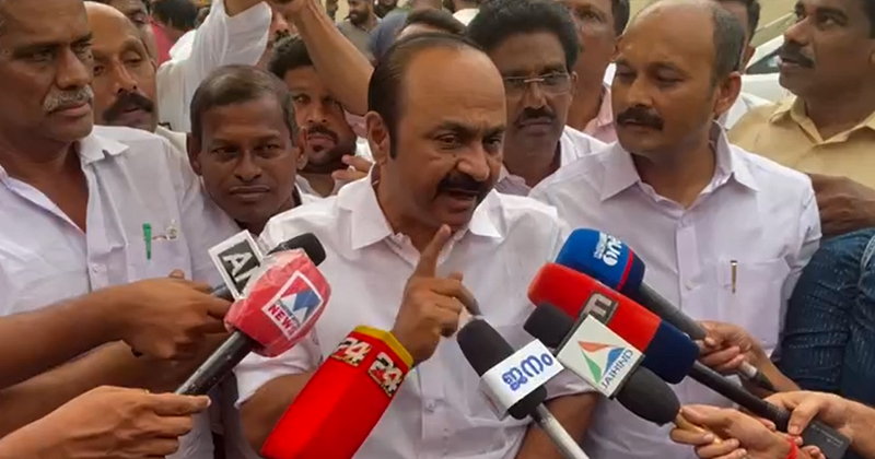 കറുപ്പ് കണ്ടാല്‍ മുഖ്യന് കലിപ്പ്; ശബലിമലയ്ക്ക് പോകുന്ന അയ്യപ്പന്മാര്‍ സൂക്ഷിക്കണമെന്ന് പ്രതിപക്ഷനേതാവ്