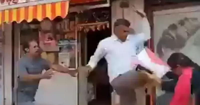 അഭിഭാഷകയ്ക്ക് നടുറോഡില്‍ ബിജെപി പ്രവർത്തകന്‍റെ ക്രൂരമർദ്ദനം : അടിവയറില്‍ ചവിട്ടി