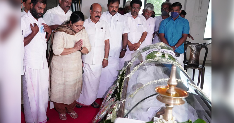 അന്തരിച്ച മുതിർന്ന മാധ്യമ പ്രവർത്തകന്‍ വി.പി രാമചന്ദ്രന് ആദരാഞ്ജലികളർപ്പിച്ച് ഉമാ തോമസ്