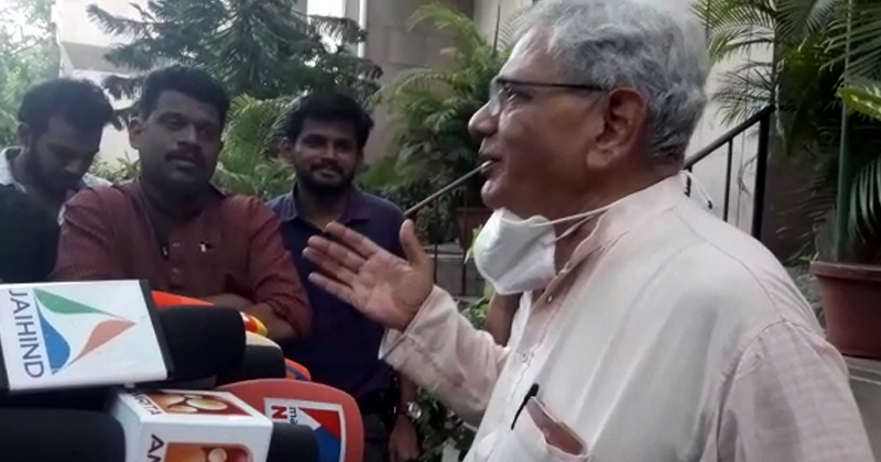 'ഒരു തരത്തിലും ന്യായീകരിക്കാനാവില്ല'; എസ്എഫ്ഐ ആക്രമണത്തെ തള്ളി യെച്ചൂരി