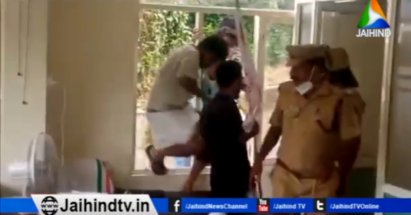 രാഹുല്‍ ഗാന്ധിയുടെ ഓഫീസ് ആക്രമണത്തിന് എസ്എഫ്ഐക്ക് കൂട്ട് പിണറായി പോലീസ്; കൂടുതല്‍ ദൃശ്യങ്ങള്‍ പുറത്ത് | VIDEO