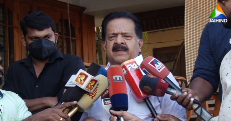 'ഫുള്‍ ബെഞ്ചിന് വിട്ടാലും മുഖ്യമന്ത്രിക്ക് രക്ഷപ്പെടാനാവില്ല'; വിധി വൈകിപ്പിച്ചതില്‍ അസ്വാഭാവികതയെന്ന് രമേശ് ചെന്നിത്തല