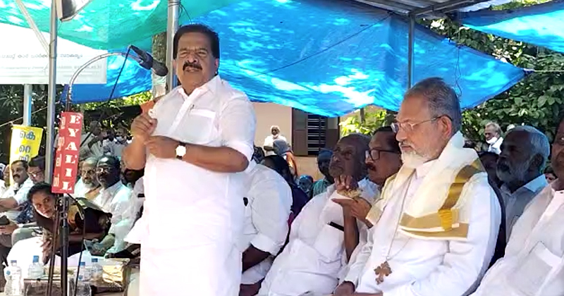 സില്‍വർ ലൈന്‍ സർക്കാർ കണ്ടത് റിയല്‍ എസ്റ്റേറ്റ് കണ്ണിലൂടെ, ലക്ഷ്യമിട്ടത് അഴിമതി മാത്രം: രമേശ് ചെന്നിത്തല