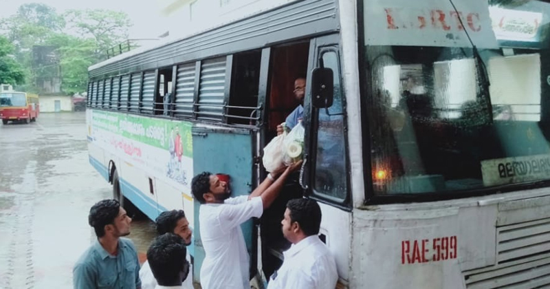 സർക്കാർ കൈവിട്ട കെഎസ്ആർടിസി ജീവനക്കാർക്ക് ആശ്വാസമായി യൂത്ത് കോൺഗ്രസ്; ഓണക്കിറ്റുകള്‍ വിതരണം ചെയ്തു