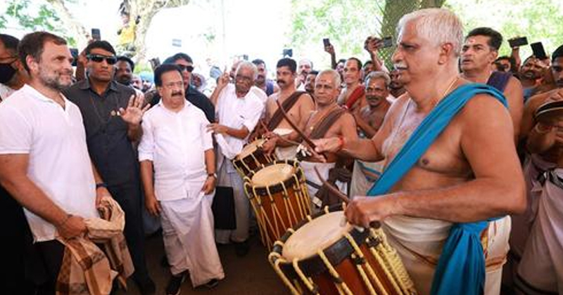 കൊട്ടിക്കയറി പെരുവനവും സംഘവും; ആസ്വദിച്ച് രാഹുല്‍ ഗാന്ധി, പൊന്നാട അണിയിച്ച് ആദരം