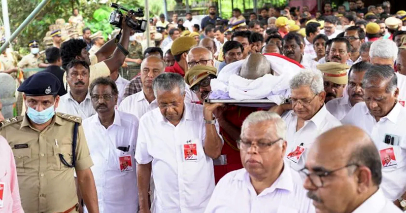 കോടിയേരിക്ക് യാത്രാമൊഴി; സംസ്കാര ചടങ്ങുകള്‍ പയ്യാമ്പലത്ത് നടന്നു