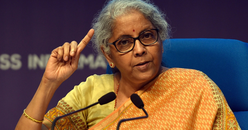 കേന്ദ്രമന്ത്രി നിര്‍മ്മല സീതാരാമനെതിരെ അപകീര്‍ത്തി കേസ്; എഎപി നേതാവിന്റെ ഭാര്യയുടെ പരാതിയില്‍ ഡല്‍ഹി കോടതിയുടെ നോട്ടീസ്