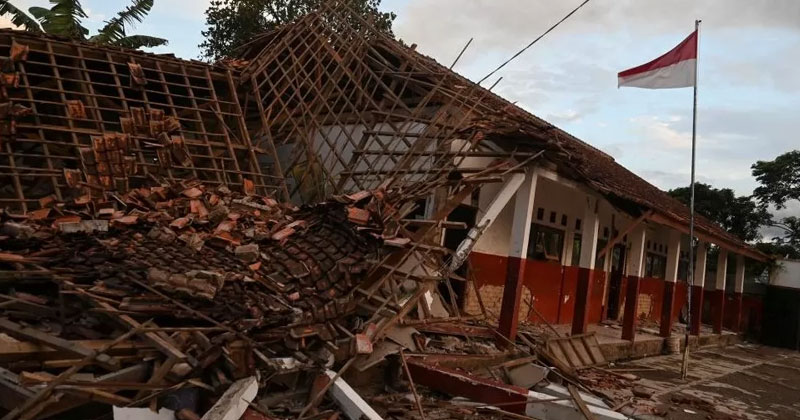 ജാവ ദ്വീപിലെ ഭൂചലനത്തില്‍ മരണം 62 ആയി: നൂറുകണക്കിന് പേർക്ക് പരിക്ക്; തകർന്നത് 2,200 ലേറെ വീടുകള്‍