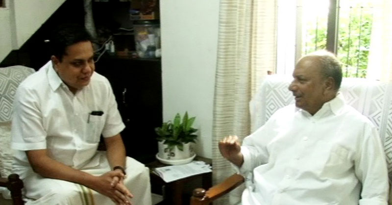 സ്പീക്കർ എ.എന്‍ ഷംസീർ മുന്‍ മുഖ്യമന്ത്രി എ.കെ ആന്‍റണിയെ സന്ദർശിച്ചു