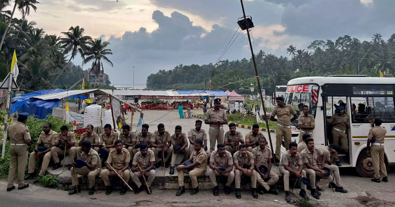 വിഴിഞ്ഞം സമരം; ആർച്ച് ബിഷപ്പിനെ ഒന്നാം പ്രതിയാക്കി രണ്ടു കേസുകള്‍ കൂടി എടുത്ത് പോലീസ്