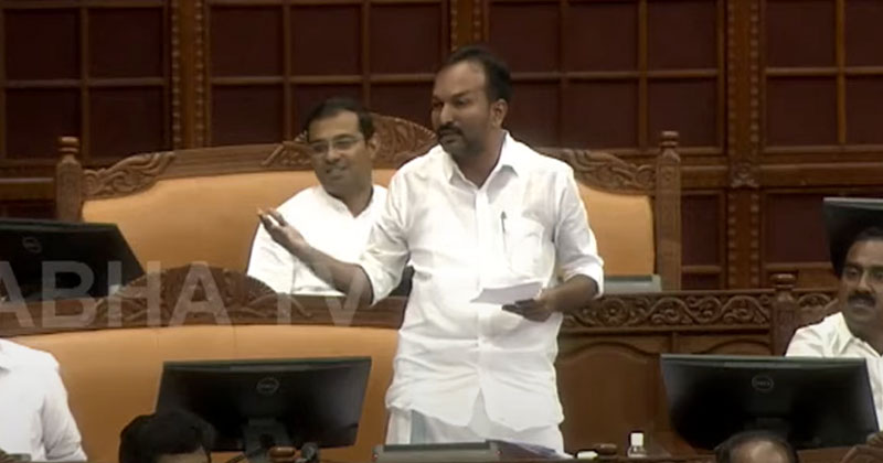 'ലഹരി മാഫിയക്കെതിരായ വാർത്ത സർക്കാരിനെതിരായ ഗൂഢാലോചന ആകുന്നതെങ്ങനെ?'; എസ്എഫ്ഐ ആക്രമണം സഭയിലുന്നയിച്ച് പ്രതിപക്ഷം