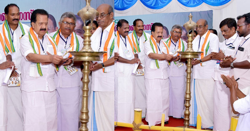 കേരള ആദിവാസി കോണ്‍ഗ്രസ് സംസ്ഥാന ക്യാമ്പിന് തുടക്കം; പട്ടിക വിഭാഗങ്ങള്‍ക്ക് തൊഴില്‍ സംവരണം അട്ടിമറിക്കപ്പെട്ടെന്ന് രമേശ് ചെന്നിത്തല