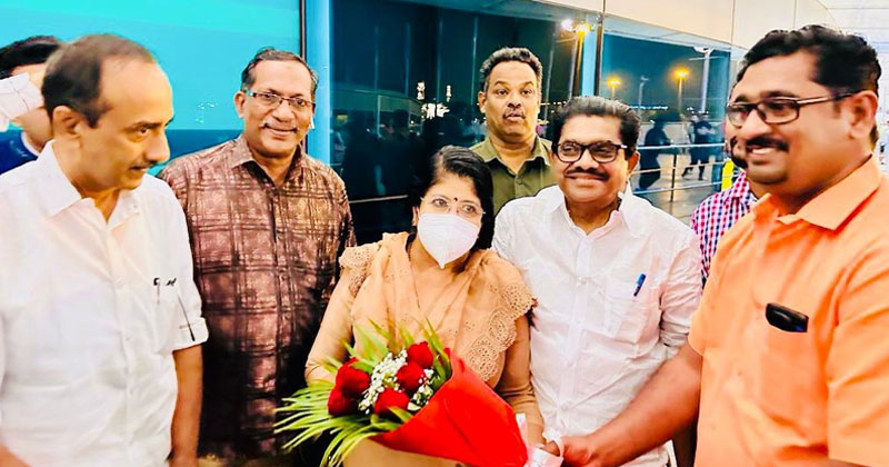 വി.എം സുധീരന്‍ ഷാര്‍ജയില്‍; തിങ്കളാഴ്ച രാത്രി എട്ടിന്  ഇന്‍കാസിന്‍റെ സ്വീകരണം