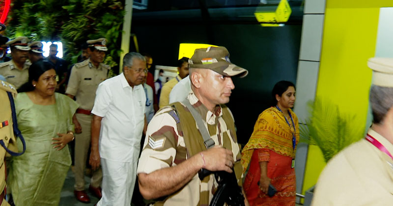 വിവാദങ്ങള്‍ക്കിടെ മുഖ്യമന്ത്രിയും സംഘവും അമേരിക്കയിലേക്ക് തിരിച്ചു