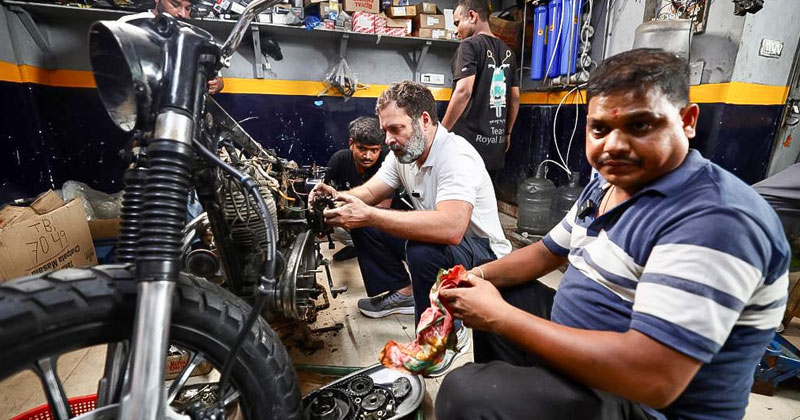 ബൈക്ക് വർക്ക്ഷോപ്പിലെത്തി രാഹുല്‍ ഗാന്ധി; തൊഴിലാളികളുടെ പ്രശ്നങ്ങള്‍ നേരിട്ട് ചോദിച്ചറിഞ്ഞു
