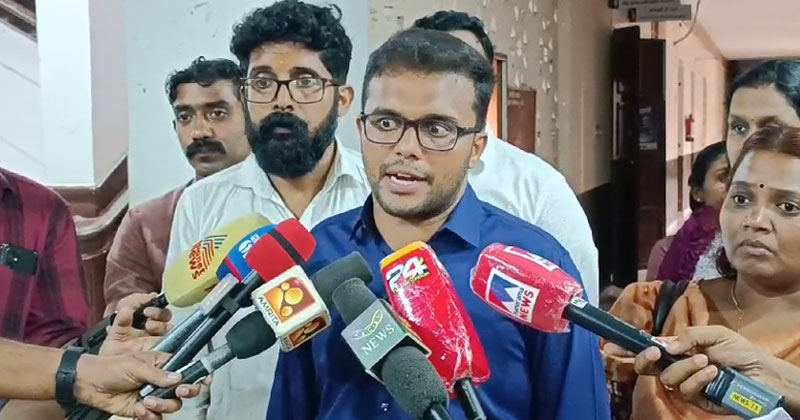 തൃശൂർ ജില്ലയിലെ നഴ്സുമാരുടെ സമരത്തില്‍ ഇടപെട്ട് കളക്ടർ; ഡോക്ടറെ അറസ്റ്റ് ചെയ്തില്ലെങ്കില്‍ സമ്പൂർണ്ണ പണിമുടക്കെന്ന് യുഎന്‍എ