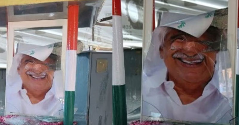 ഉമ്മൻചാണ്ടി സ്തൂപം തകർത്തതിൽ വ്യാപക പ്രതിഷേധം; പ്രതിയെ പിടികൂടാതെ പോലീസ് ഒളിച്ചുകളി തുടരുന്നു