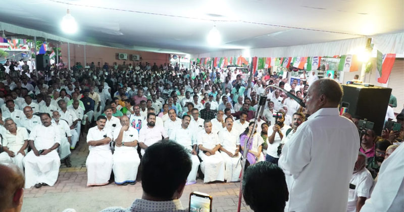 ഉമ്മന്‍ ചാണ്ടിയെ അപവാദം പറഞ്ഞവരെ, മരിച്ചിട്ടും വേട്ടയാടുന്നവരെ പുതുപ്പള്ളിയിലെ ജനകീയ കോടതി ശിക്ഷിക്കണം: എ.കെ. ആന്‍റണി