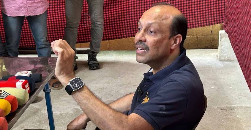 കത്ത് വിഎസും പിണറായിയും ഉള്‍പ്പെടെയുള്ളവരെ കാണിച്ചു; ഇറങ്ങിപ്പോകാന്‍ ആരും പറഞ്ഞിട്ടില്ല: ഗൂഢാലോചന വെളിപ്പെടുത്തി ദല്ലാള്‍ നന്ദകുമാർ