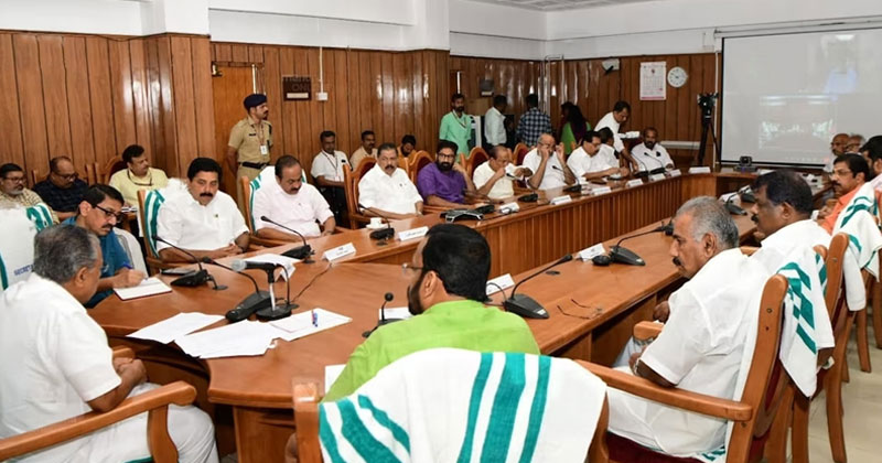 സമാധാനത്തിന്‍റെയും സാഹോദര്യത്തിന്‍റെയും അന്തരീക്ഷം ജീവൻ കൊടുത്തും നിലനിർത്തും; കേരളം ഒറ്റക്കെട്ടെന്ന് സർവകക്ഷിയോഗം
