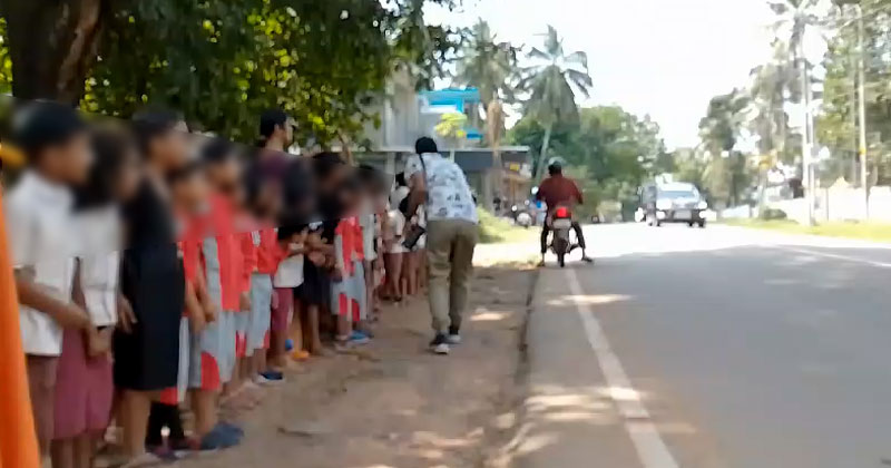 നവകേരള സദസിന് വിദ്യാർത്ഥികളെ റോഡരികില്‍ നിർത്തിയ സംഭവം; പ്രധാനാധ്യാപകന് നോട്ടീസ്