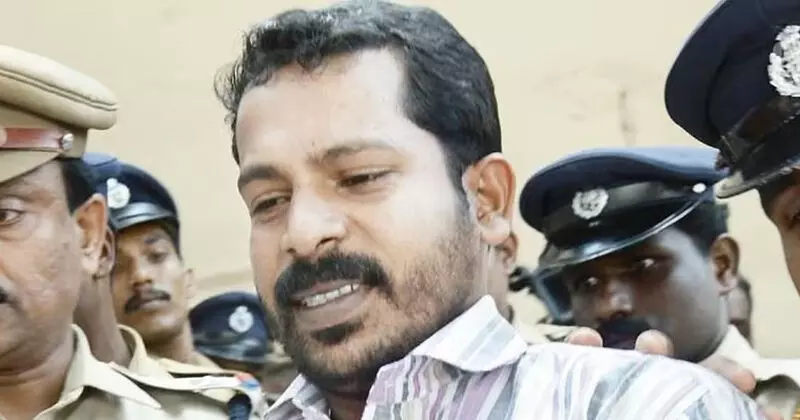 വിയ്യൂര്‍ ജയിലില്‍ കലാപശ്രമം; കൊടി സുനി ഉള്‍പ്പെടെ 10 പേര്‍ക്കെതിരെ കേസ്