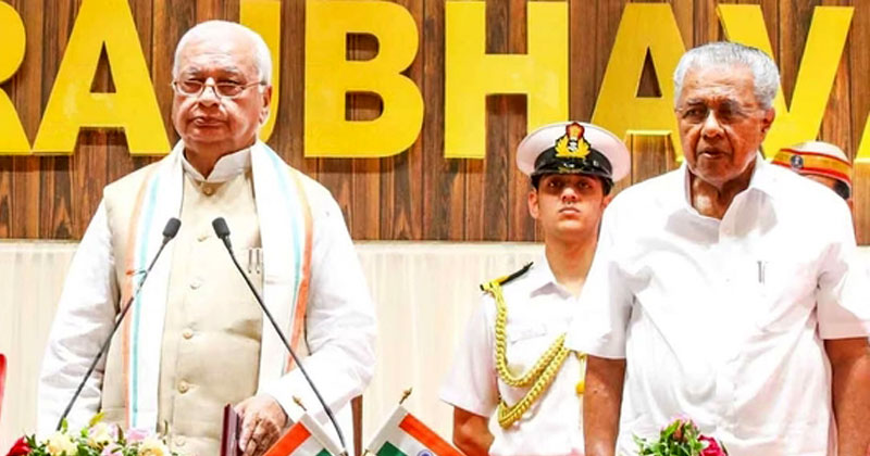 പുതിയ മന്ത്രിമാർ സത്യപ്രതിജ്ഞ ചെയ്തു; അടുത്തിരുന്നിട്ടും മുഖത്തുനോക്കാതെ മുഖ്യമന്ത്രിയും ഗവർണറും