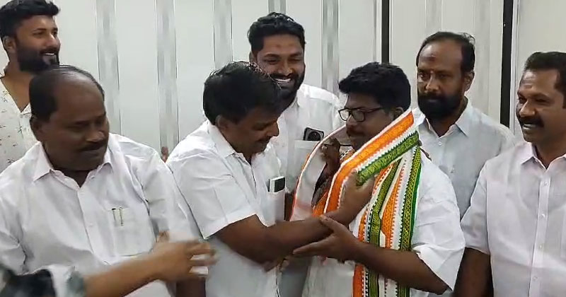 സിപിഐ പത്തനംതിട്ട ജില്ലാ കൗൺസിൽ അംഗം കോൺഗ്രസിൽ ചേർന്നു