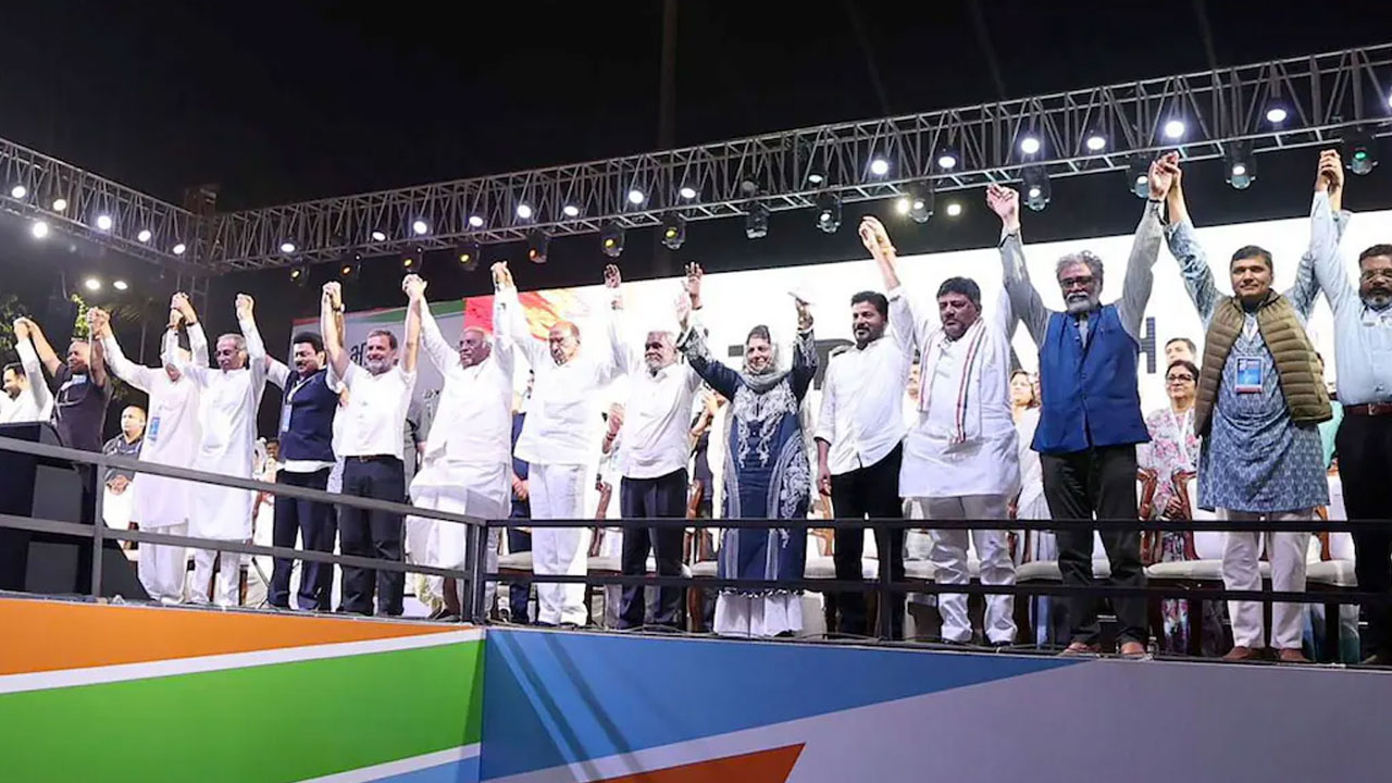 രാജ്യത്തെ സ്നേഹത്താല്‍ ചേർത്തുപിടിച്ച് രാഹുല്‍; ‘ഇന്ത്യ’യുടെ ശക്തിപ്രകടനമായി ന്യായ് യാത്രയുടെ സമാപനസമ്മേളനം