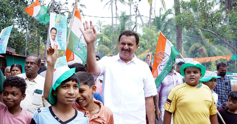 പൂരനഗരിയില്‍ തിരഞ്ഞെടുപ്പാവേശത്തിന്‍റെ കൊടിയേറ്റി കെ. മുരളീധരന്‍റെ പ്രചാരണം; സ്ഥാനാർത്ഥിക്ക് ആവേശോജ്വല വരവേല്‍പ്പ്
